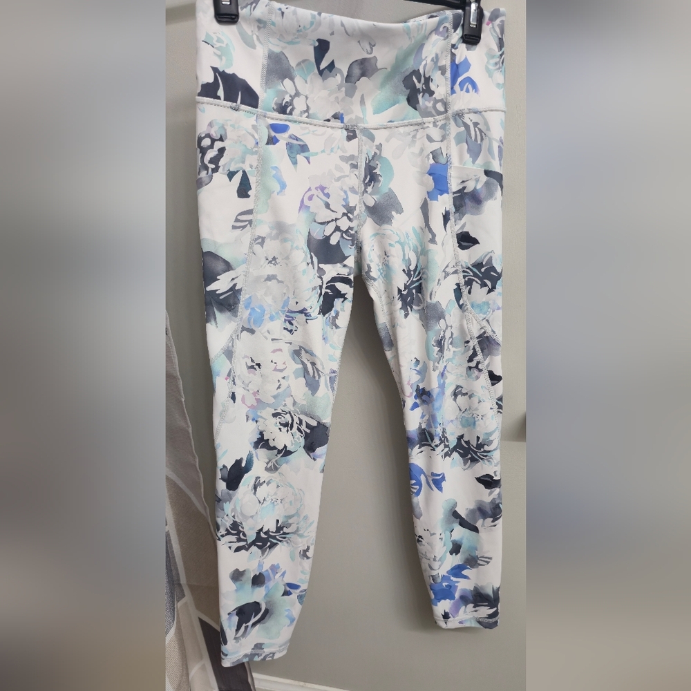 Athleta Blue and White Floral Leggings